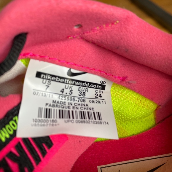 Nike track & field running shoes - Picture 3 of 4